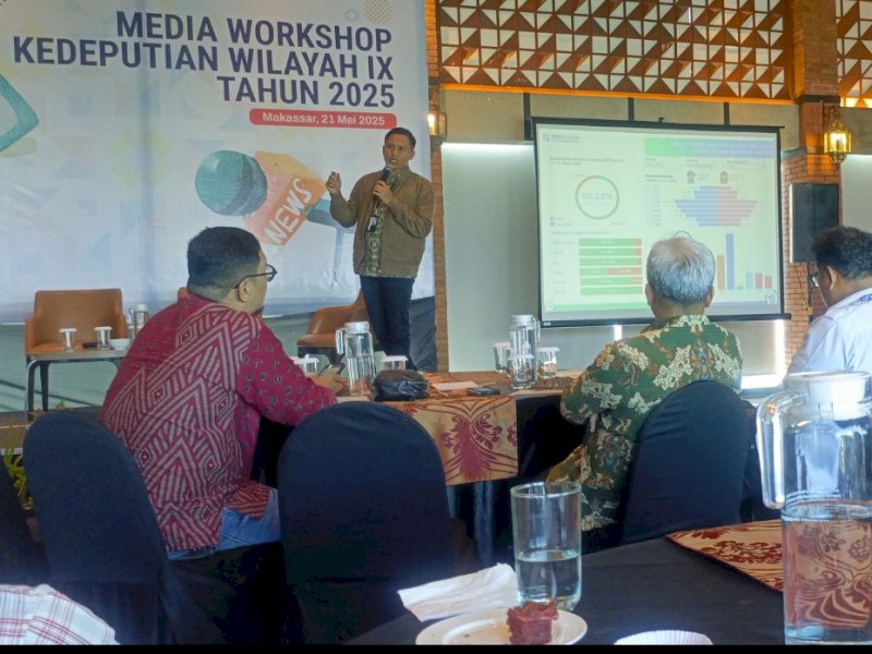 Deputi Wilayah IX BPJS Kesehatan Rahmad Asri Ritonga menjadi pembicara pada Media Workshop 2025.