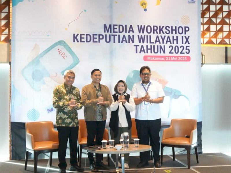 Deputi Direksi BPJS Kesehatan Wilayah IX, Rahmad Asri Ritonga, Direktur RS Unhas Andi Muhammad Ichsan dan Pimpinan Klinik Azka Nadhifah, Ahmad Asy' Arie. 