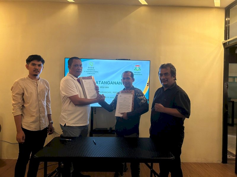 Penandatamnganan MoU Perumda Simpurusiang dengan dua BUMD milik Pemda Luwu Timur dan Bantaeng. 