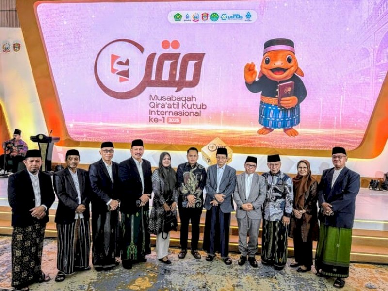 Menteri Agama Nasaruddin Umar resmi membuka kegiatan Kick Off dan Peluncuran Logo Musabaqah Qira&rsquo;atil Kutub Internasional (MQKI) Ke-1 2025.