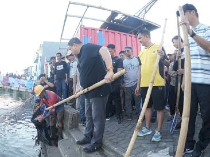 Jumat Bersih&nbsp;di Kelurahan Tamarunang, Kecamatan Mariso. 