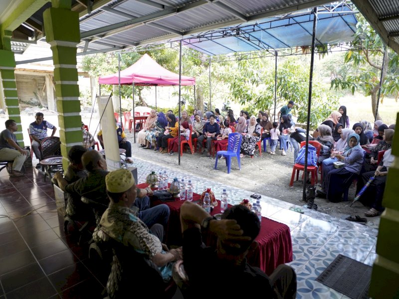 Anggota DPRD Sulawesi Selatan Jasrum Reses di Desa Uraso Kecamatan Mappedeceng Kabupaten Luwu Utara. 