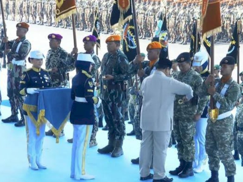 Presiden Prabowo Subianto melantik Jenderal Tandyo Budi Revita sebagai Wakil Panglima TNI. (int) 