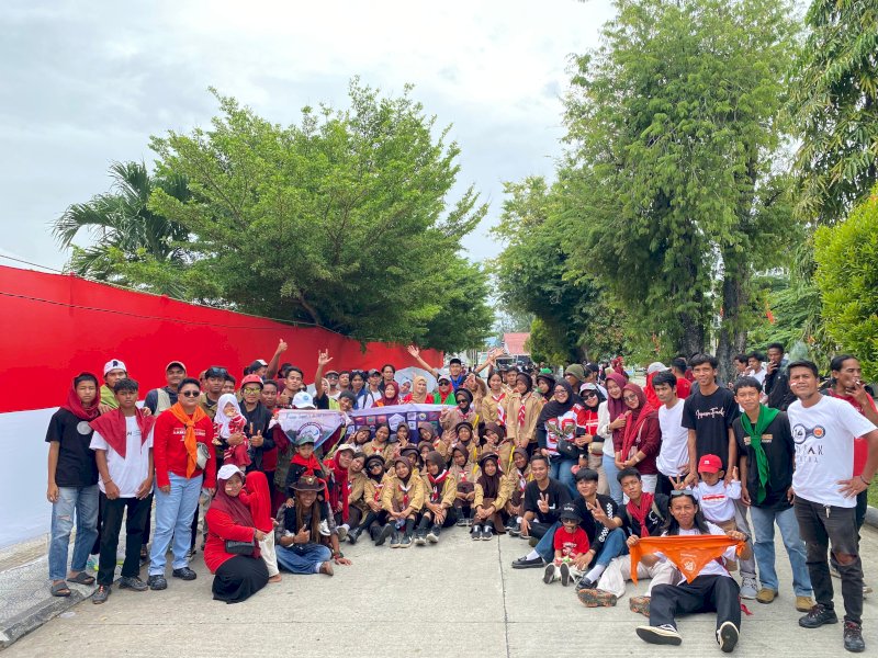 Peserta kirab merah putih di Luwu Utara. 