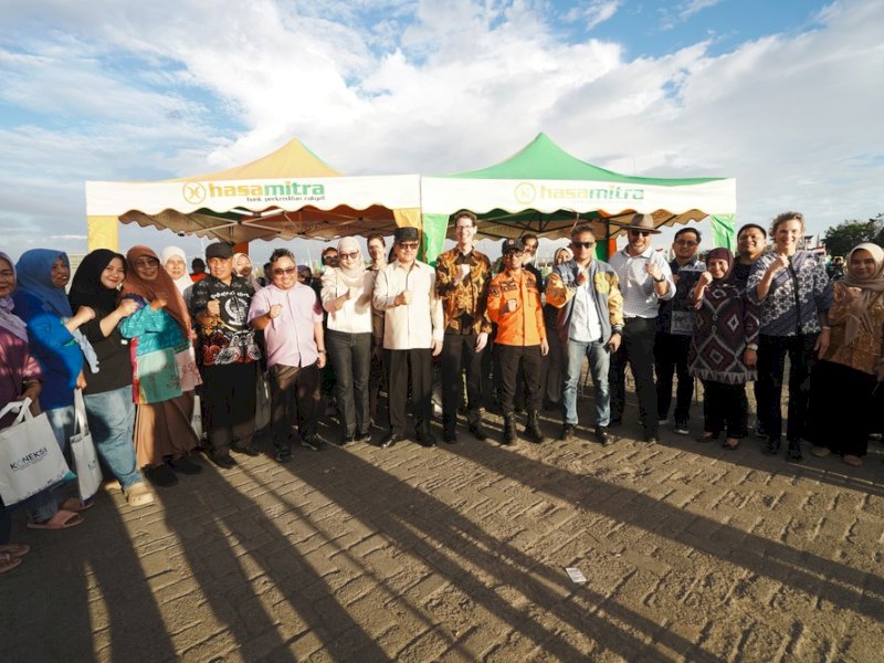 Kunjungan lapangan tim riset di Pelabuhan Paotere, Kota Makassar. 