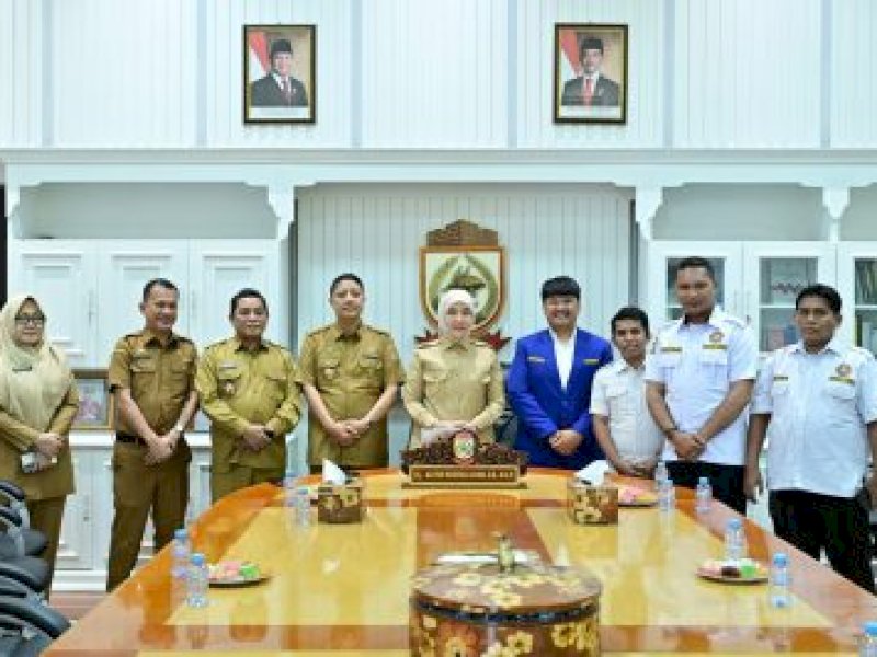 Wakil Wali Kota Makassar Aliyah Mustika Ilham menerima pengurus Karang Taruna Kota Makassar di ruang kerjanya. 