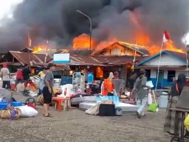 Kebakaran di Sorowako, Luwu Timur. 