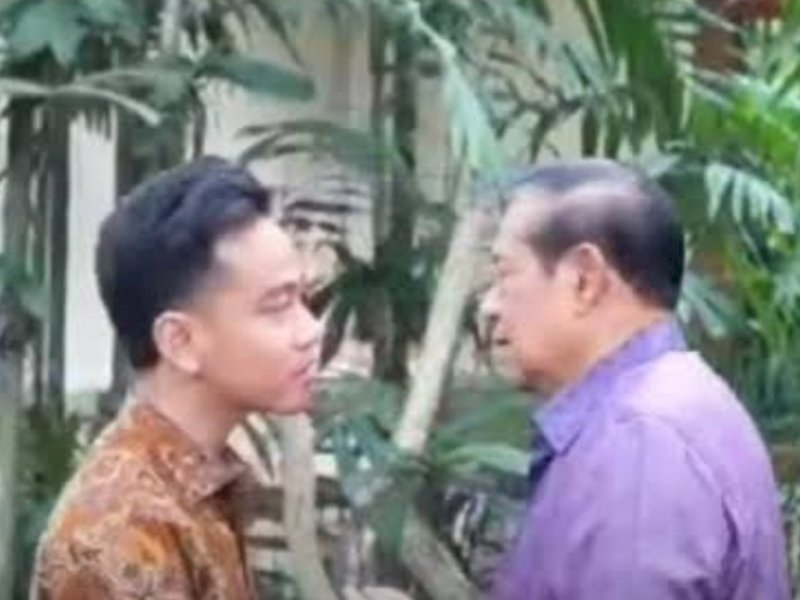 Gibran Sowan ke Kediaman SBY di Cikeas, Ucapkan Selamat Ulang Tahun