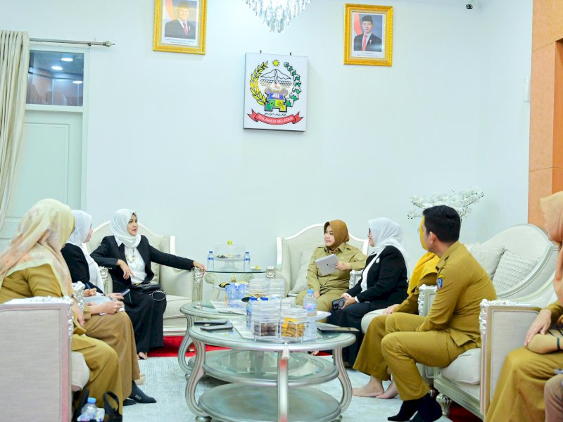 Wakil Gubernur Sulawesi Selatan Fatmawati Rusdi bertemu Forum Pemberdayaan Perempuan Indonesia (FPPI) Sulsel. 