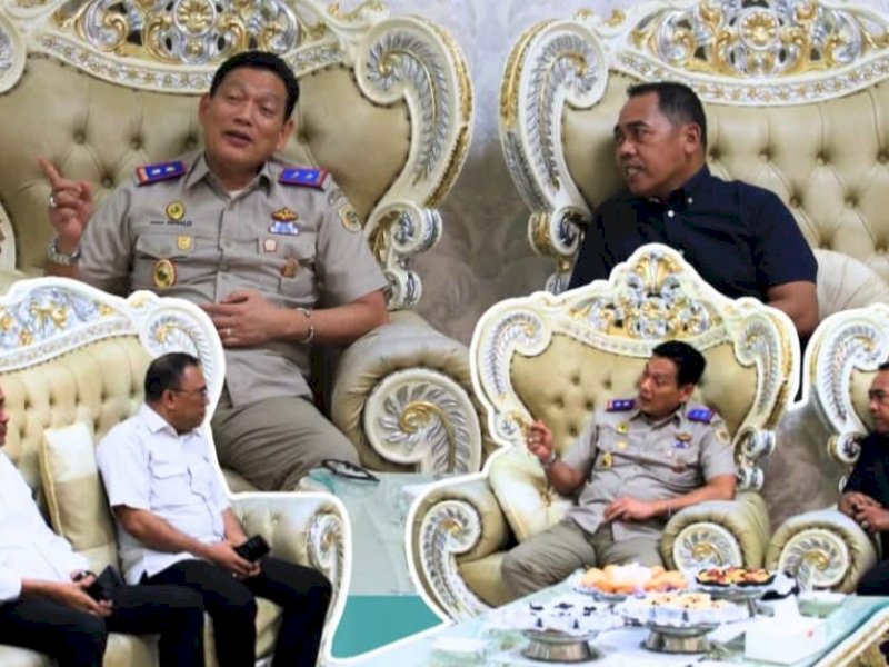 Plt Kepala Kantor Wilayah (Kanwil) BPN Sulawesi Selatan Andi Renald bertemu Bupati Wajo Andi Rosman. 
