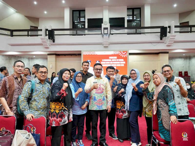 Sosialisasi E-Purchasing, Supply by Owner, Tender Cepat, dan perbaikan Vendor Management System (VMS) bagi penyedia yang dilaksanakan di Ruang Pola Kantor Gubernur Sulsel. 