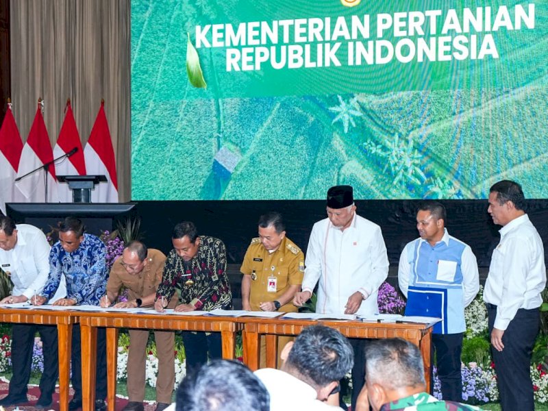 Rakor Percepatan Program Hilirisasi Komoditas Prioritas yang digelar Kemendagri di Auditorium Kementerian 
Pertanian, Jakarta Selatan. 