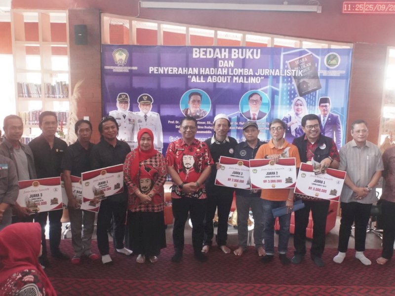 Dari Peluncuran Buku 'Suara dari Pelukan Kabut': Karya Relevan Lintas Generasi 