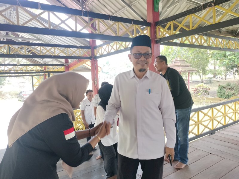 Kepala Dinas Pendidikan dan Kebudayaan Luwu Utara Misbah, menghadiri Rapat Koordinasi Penguatan Kerja Sama Rencana Kegiatan Napak Tilas Religi di Desa Pattimang,