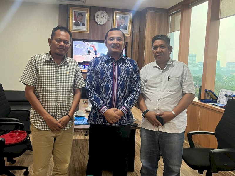 Kadis Perikanan Wajo Andi Cakunu bertemu staf Kementerian Kelautan dan Perikanan. 