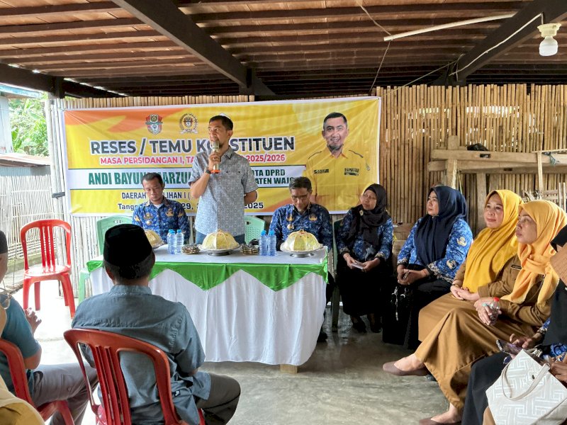 Ketua Komisi III DPRD Wajo, Andi Bayuni Marzuki menggelar reses di Kelurahan Cempalagi, Kecamatan Tempe. 