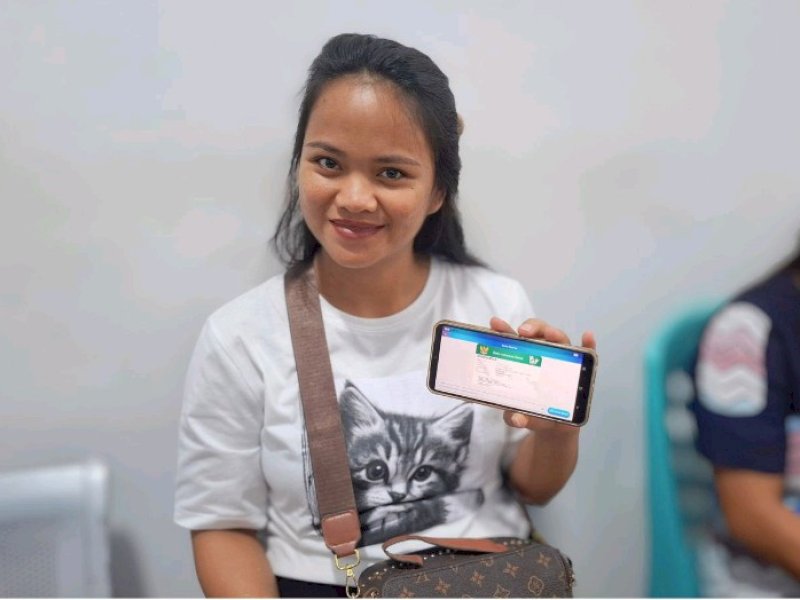 Rita Tasik Karaeng (31)