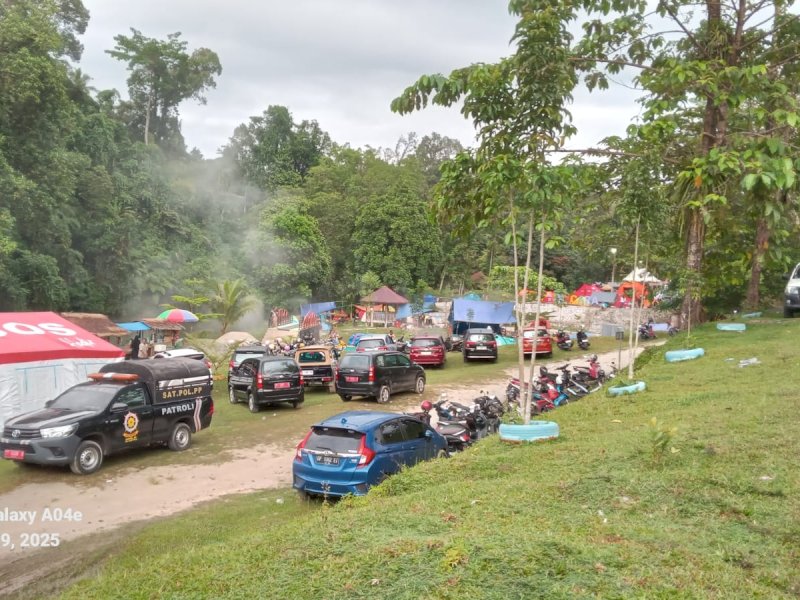 Camping Wisata di Objek Daya Tarik Wisata (ODTW) Permandian Air Panas Pincara Masamba. 