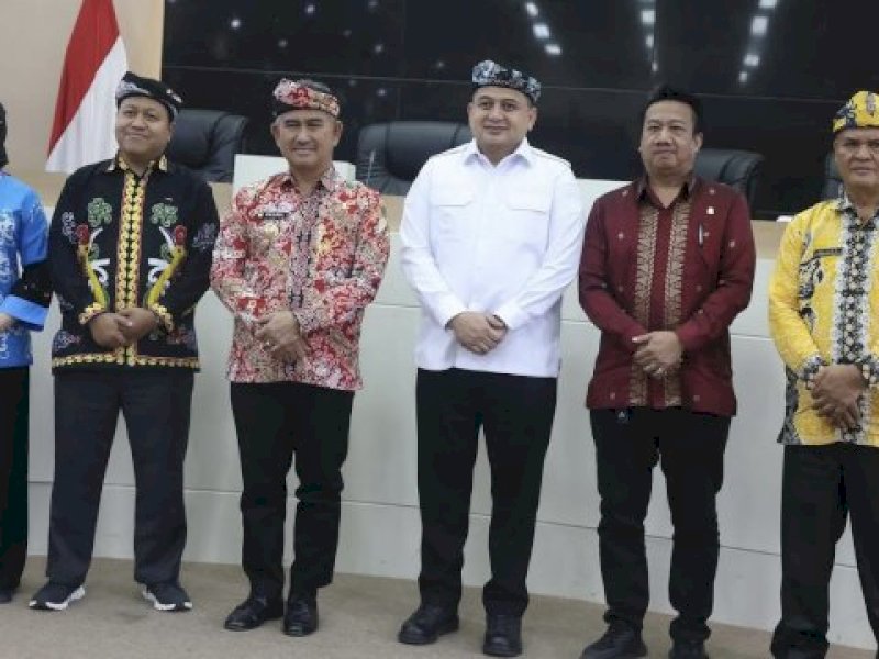 Legislator William Hadiri Kunjungan Pemkot Tarakan Bahas Digitalisasi PAD di Balaikota Makassar