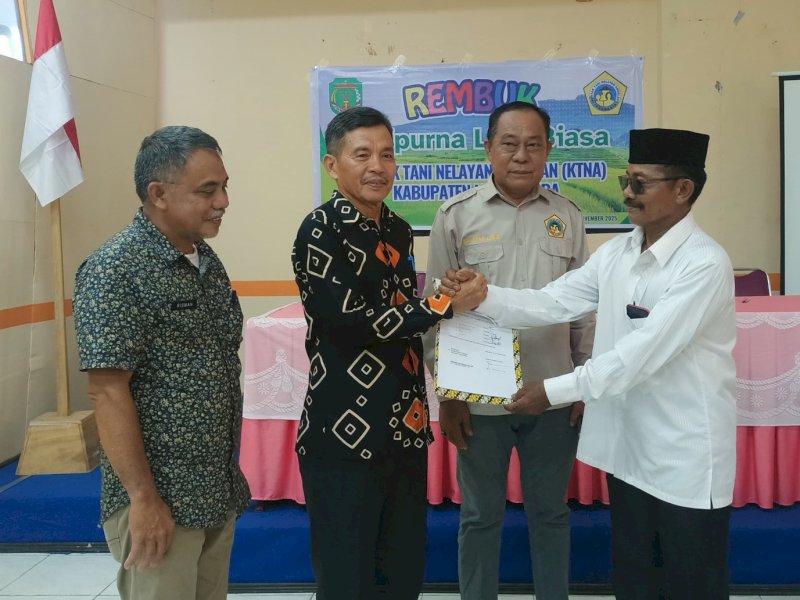 Armiady terpilih secara aklamasi pada acara Rembuk Paripurna Luar Biasa KTNA Kabupaten Luwu Utara untuk masa bakti 2025 &ndash; 2030.