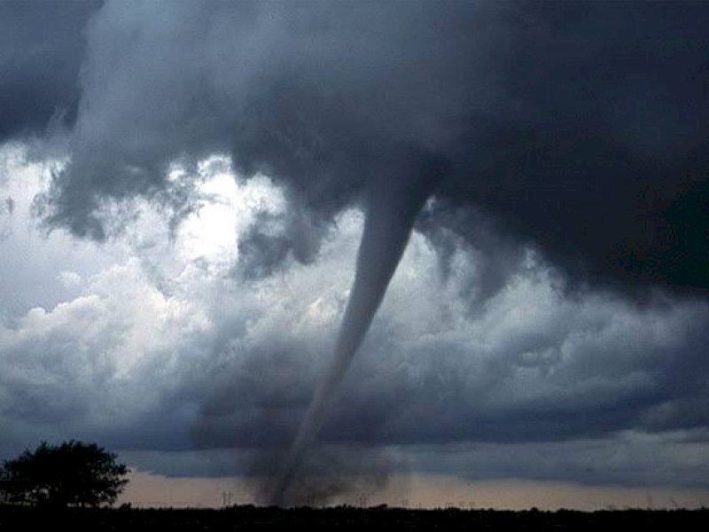 BMKG: Cuaca Ekstrem Selimuti Sulsel Besok hingga 1 Desember