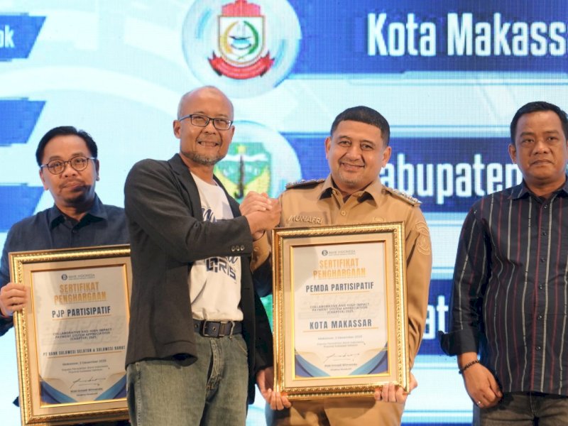 Wali Kota Makassar Munafri Arifuddin menerima penghargaan Chapter Award BI 2025.