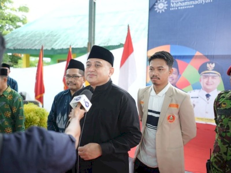 Wali Kota Makassar Munafri Arifuddin, menghadiri resepsi Milad Muhammadiyah ke-113 yang digelar di Pondok Pesantren Darul Arqam Gombara. 