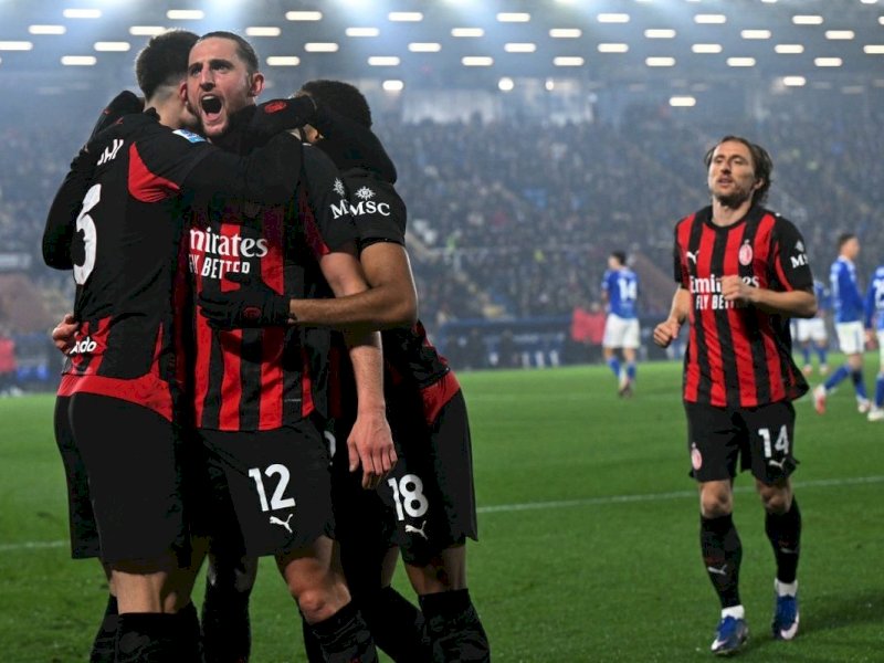 LIGA ITALIA: AC Milan dan Inter Saling Sikut 