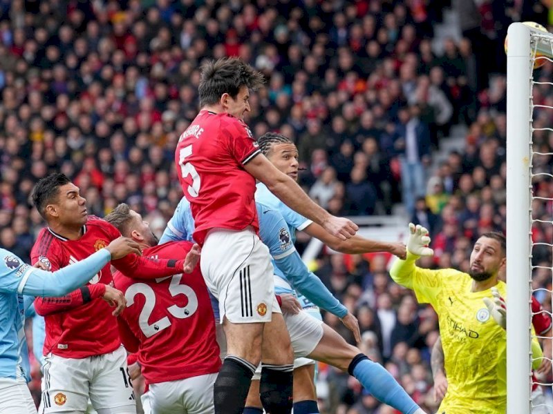 Liga Inggris: Manchester City Keok, Arsenal Kokoh di Puncak
