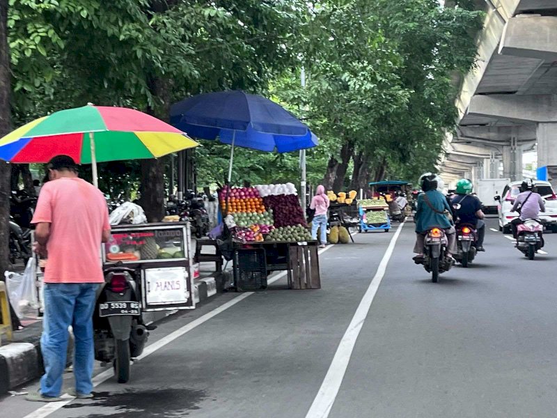 Pemkot Makassar akan Relokasi PKL yang Ditertibkan ke Tiga Pasar Tradisional 
