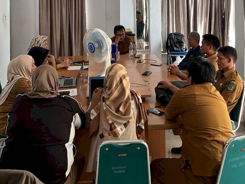Rapat evaluasi kegiatan rutin yang bertempat di Kantor Bidang-UPT Pariwisata. 