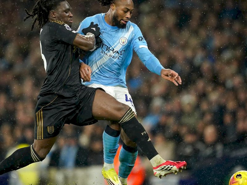 LIGA INGGRIS: Manchester City Bantai Fulham 3-0, Kini Pepet Arsenal