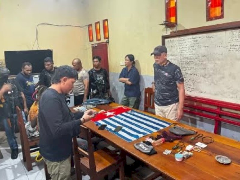 Satgas Operasi Damai Cartenz menangkap dua anggota kelompok kriminal bersenjata (KKB). (ist) 