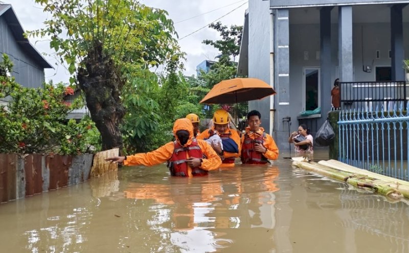 Banjir Terjang 5 Kecamatan di Maros, Ketinggian Air Capai 1,2 Meter