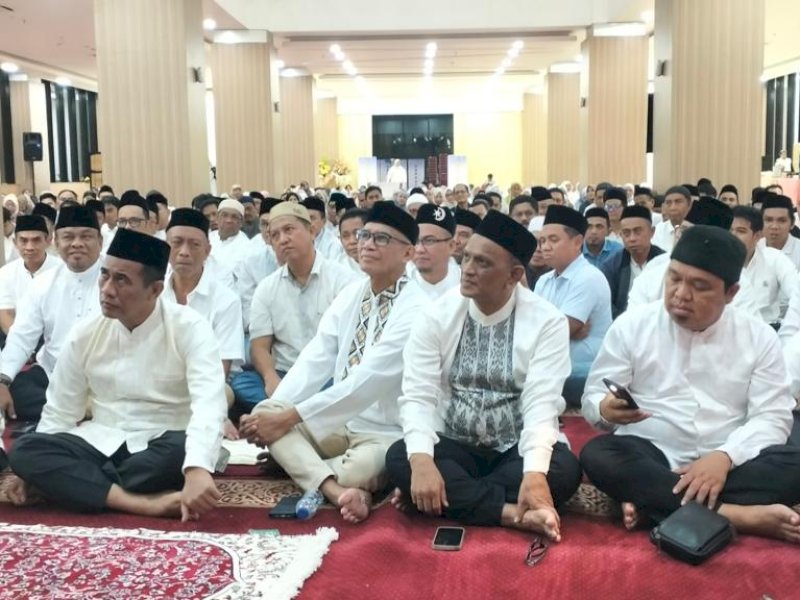 Wabup Wajo Hadiri Buka Puasa Bersama IKA Unhas di AAS Building Makassar