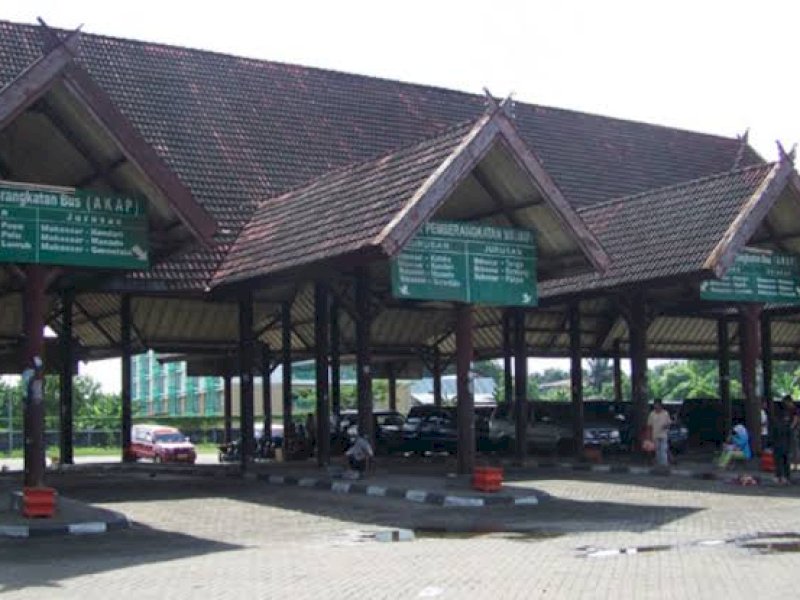 Terminal Daya Makassar. 