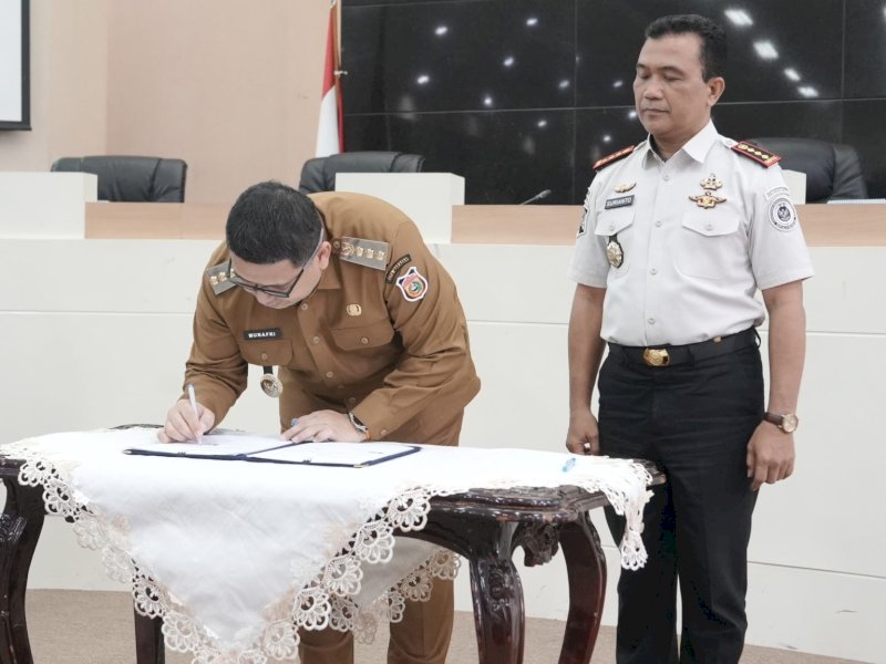 Pemkot Makassar-Bapas Teken MoU Terkait Penerapan Kerja Sosial bagi Terpidana