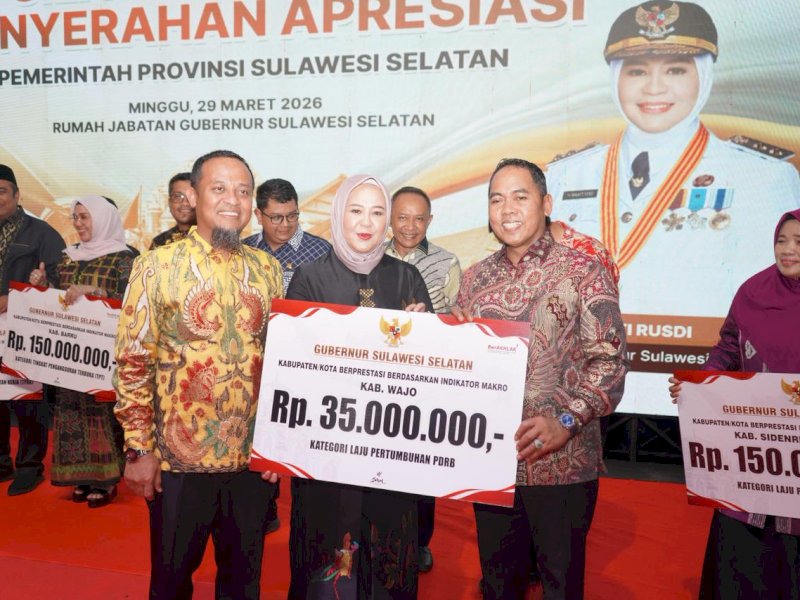 Pemprov Sulsel Nobatkan Wajo sebagai Kabupaten Berprestasi Kategori Laju PDRB 
