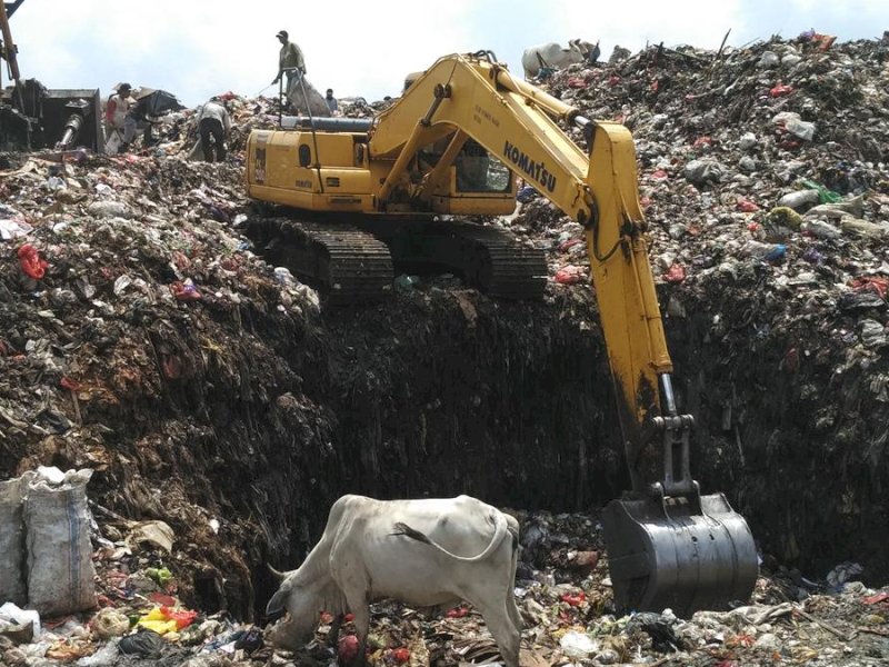Volume Sampah di TPA Tamangapa Melonjak Usai Lebaran, Pemkot Makassar Sewa 3 Ekskavator