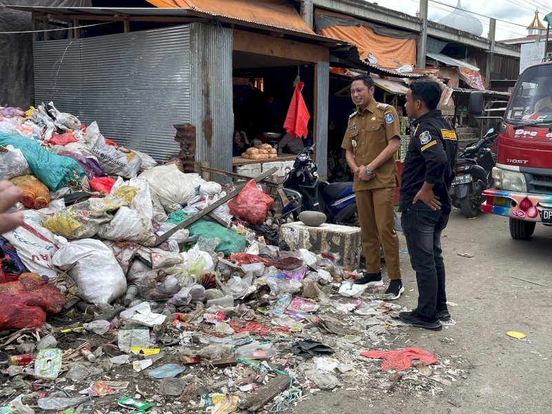 Sampah Numpuk Berhari-hari, Bupati Enrekang Semprit OPD