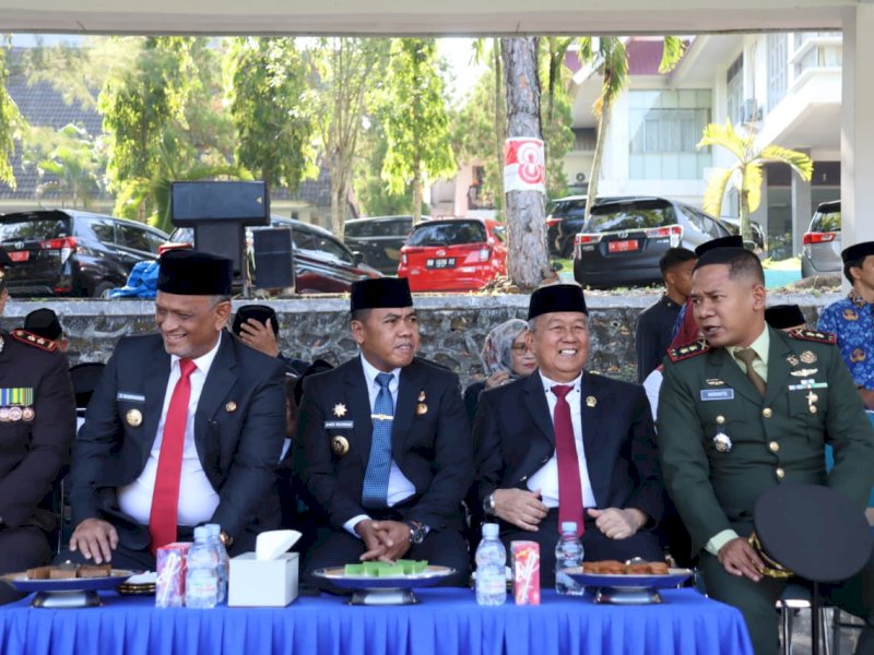 Bupati Wajo, Andi Rosman menghadiri upacara peringatan Hari Kesaktian Pancasila di Lapangan Kantor Bupati Wajo. 
