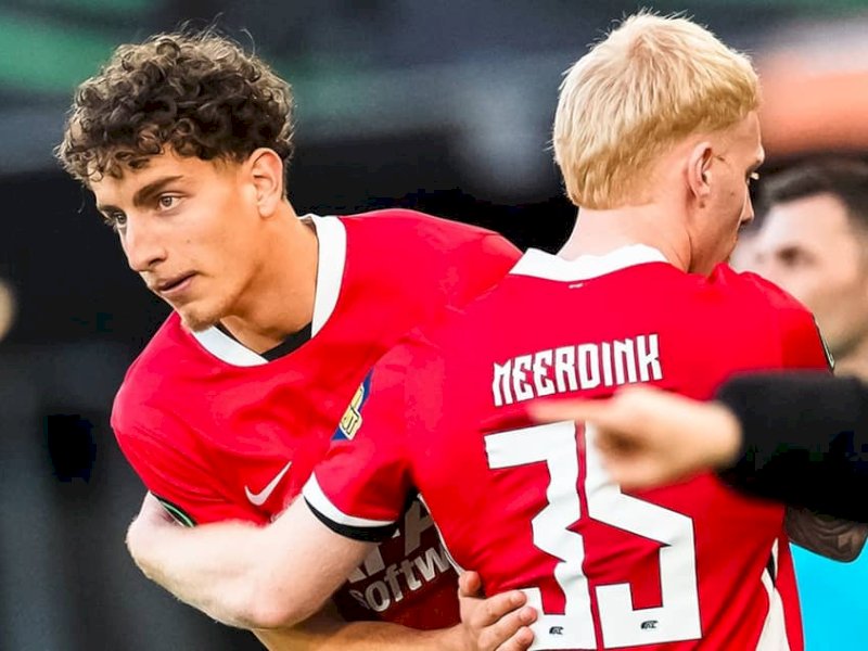 Hasil Conference League: 4 Tim Kunci Tiket ke Semi final