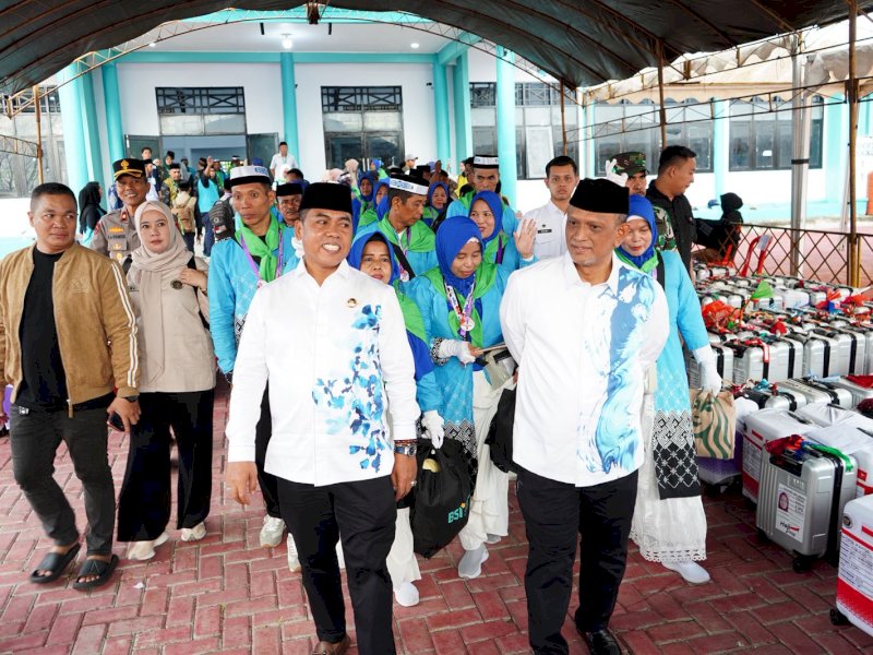 Bupati Andi Rosman Lepas CJH Wajo di Islamic Centre, Ingatkan Prinsip Yassiwajori