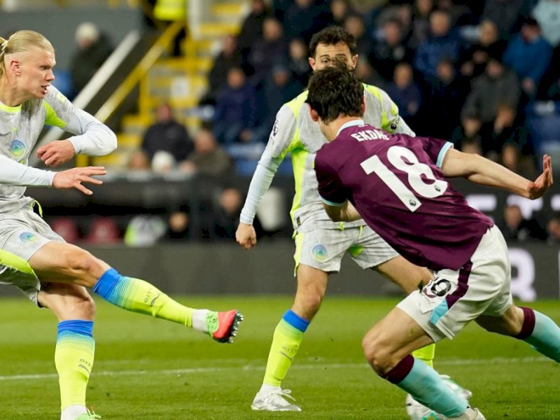 LIGA INGGRIS: Tundukkan Burnley 1-0, Manchester City Rebut Puncak Klasemen