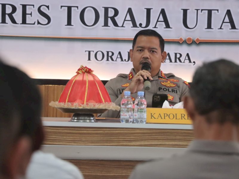 Pimpin Anev Kamtibmas, Kapolres Torut Bicara Pentingnya Evaluasi Kinerja 