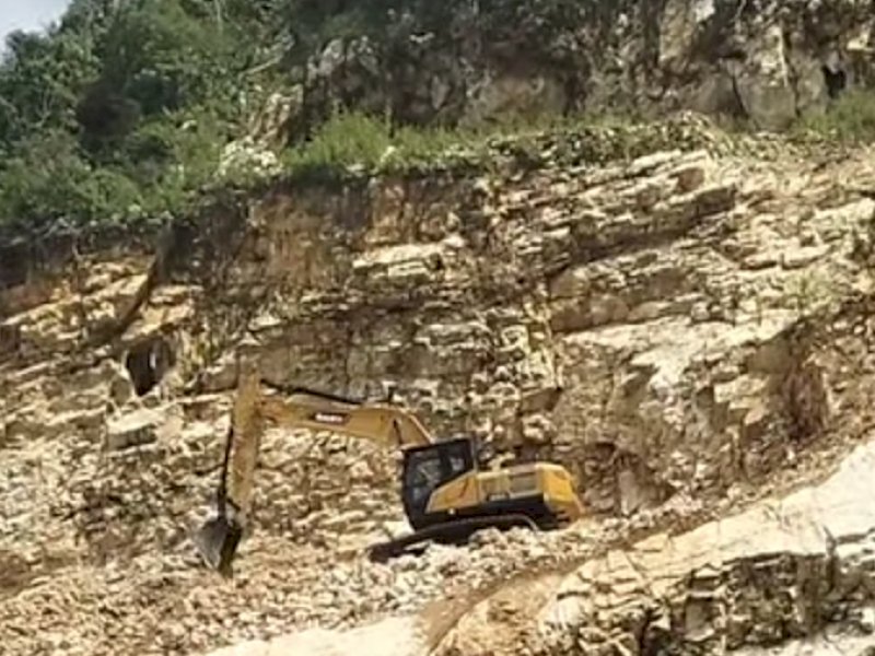 Salah satu lokasi tambang galian C yg diduga ilegal di Lembang Parinding, Kecamatan Sesean, Toraja Utara. 