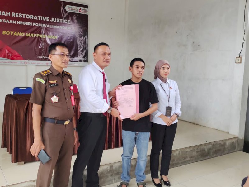 Kejari Polman Bantah Kasus Oli Palsu Mengendap: Berkas Perkara Belum Masuk 