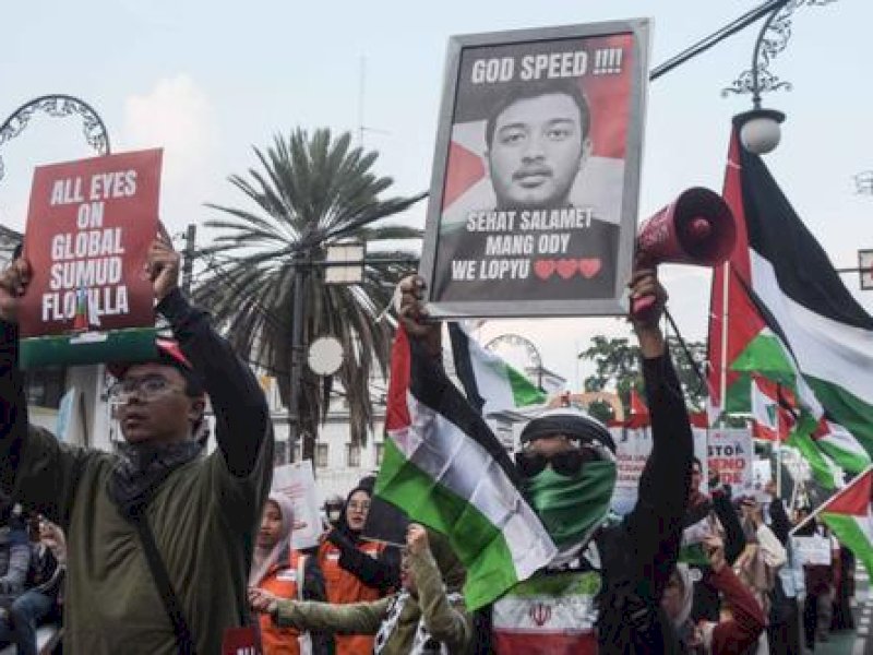 Aksi solidaritas menuntut pembebasan WNI yang diculik Israel. (int) 