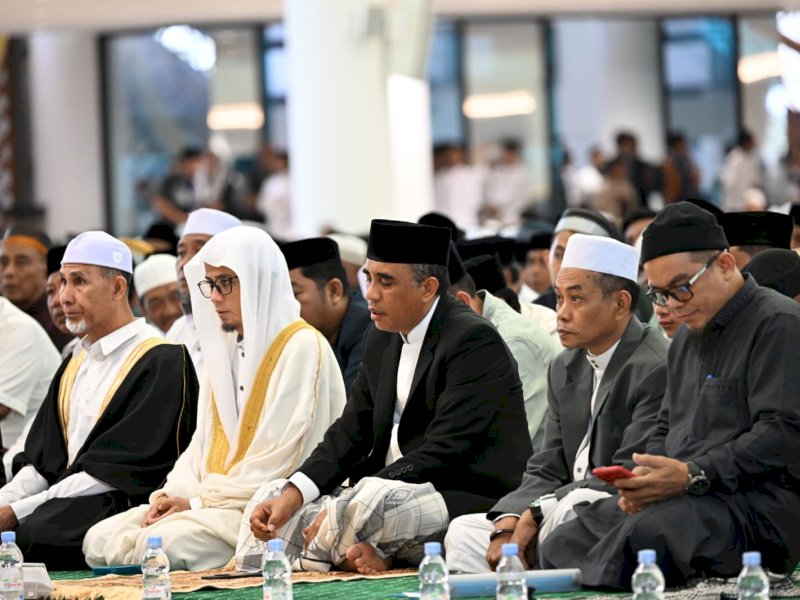 Idul Adha 1447 H, Gubernur Anwar Hafid Serahkan 127 Ekor Hewan Kurban