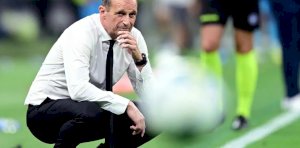 Dipecat Milan, Allegri Berlabuh ke Napoli 